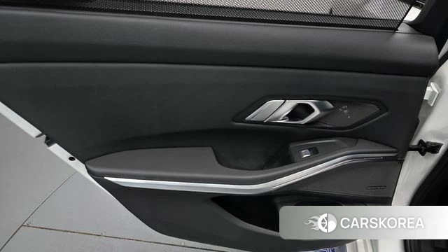 BMW 3 Series (G20) id 4995906 из Кореи 17