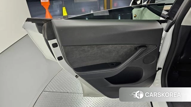 Tesla Model Y id 4671768 из Кореи 17