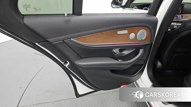 Mercedes-Benz E-Class W213 id 4993156 из Кореи 17