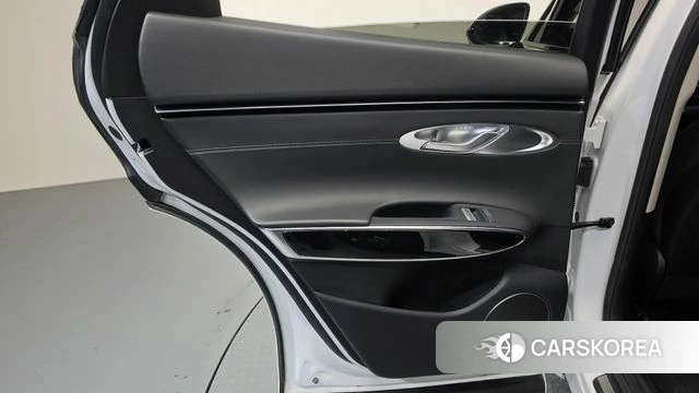 Genesis GV70 id 4986247 из Кореи 17