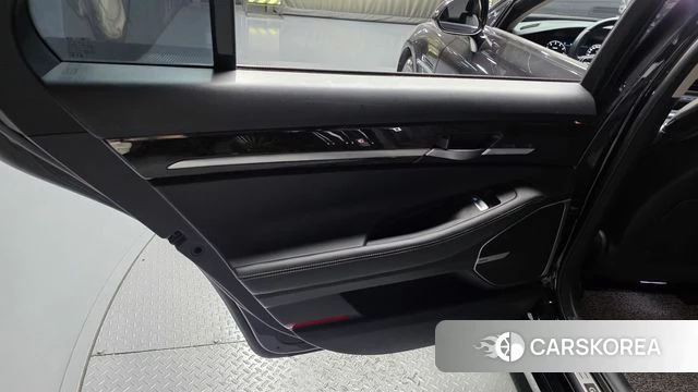Genesis G90 id 5004033 из Кореи 17