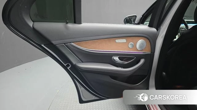 Mercedes-Benz E-Class W213 id 4959563 из Кореи 17