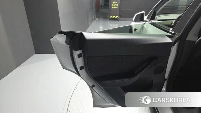 Tesla Model Y id 4881436 из Кореи 17
