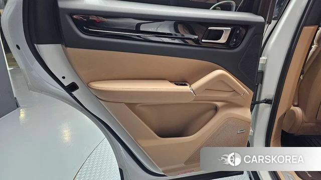 Porsche Cayenne (PO536) id 4764833 из Кореи 17