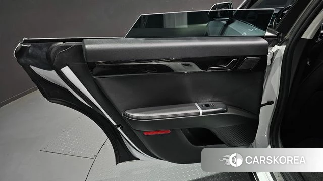 Hyundai Grandeur Hybrid (GN7) id 5002420 из Кореи 17