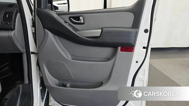 Hyundai The New Grand Starex id 4960423 из Кореи 17