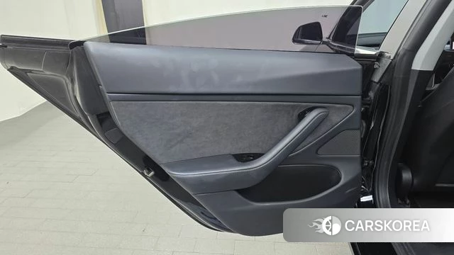 Tesla Model 3 id 4698153 из Кореи 17