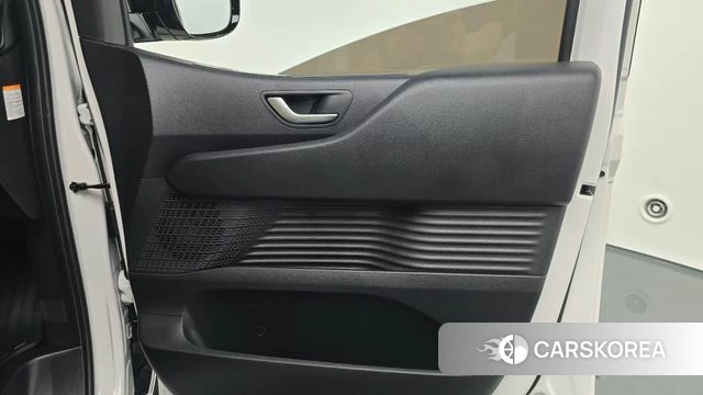 Hyundai Staria id 4612466 из Кореи 17