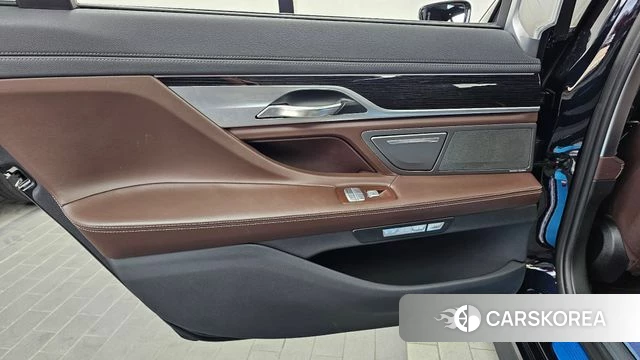 BMW 7 Series (G11) id 5035960 из Кореи 17