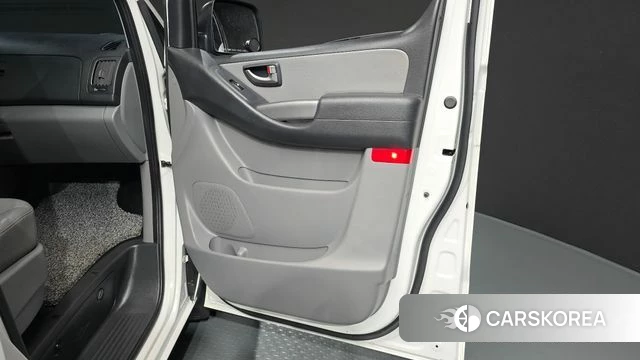 Hyundai The New Grand Starex id 4982960 из Кореи 17