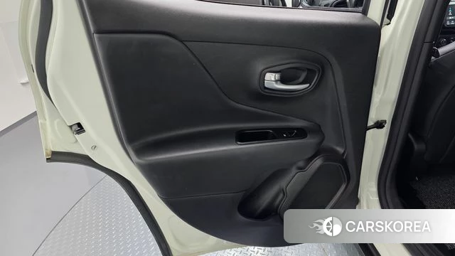Jeep Renegade id 4975909 из Кореи 17