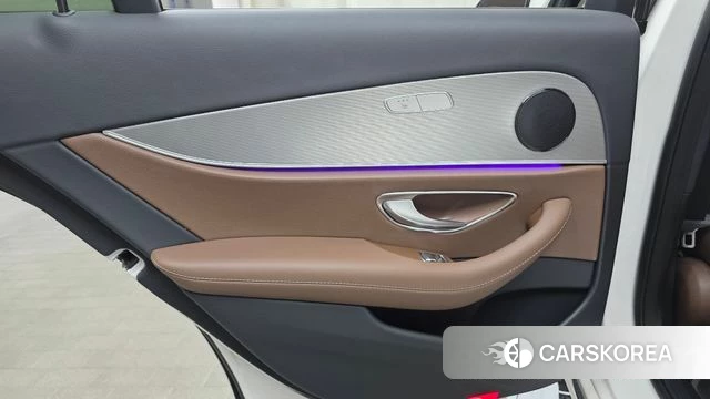 Mercedes-Benz E-Class W213 id 4918717 из Кореи 17