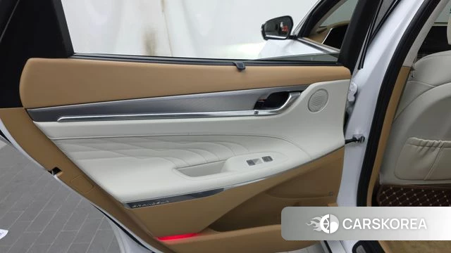 Hyundai The New Grandeur IG Hybrid id 5054094 из Кореи 17