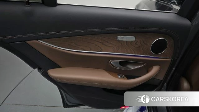 Mercedes-Benz E-Class W213 id 5059357 из Кореи 17