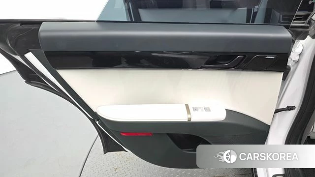 Hyundai Grandeur Hybrid (GN7) id 5011312 из Кореи 17
