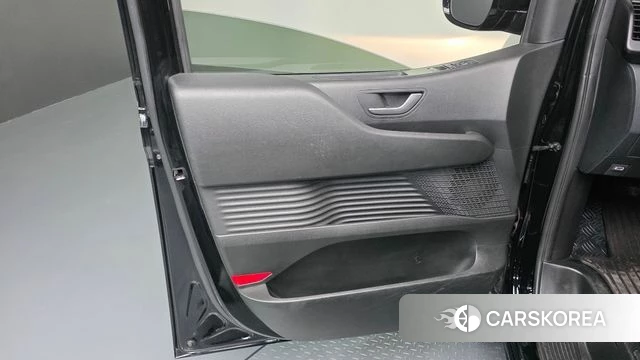 Hyundai Staria id 5046254 из Кореи 17