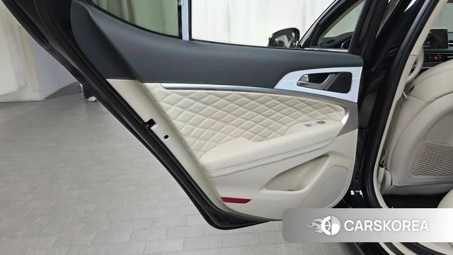 Genesis G70 id 5018328 из Кореи 17
