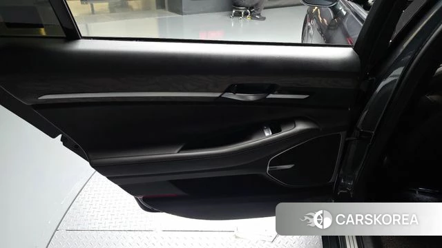 Genesis G90 id 4943927 из Кореи 17