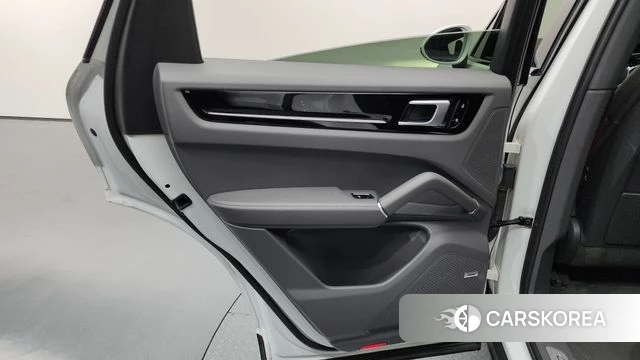 Porsche Cayenne (PO536) id 4906927 из Кореи 17