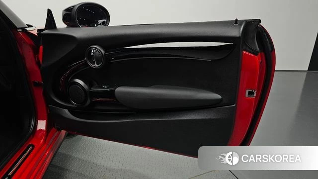 Mini Cooper S id 4707368 из Кореи 17