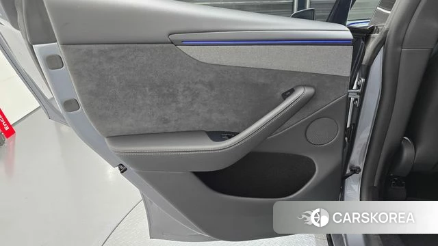 Tesla Model Y id 4940791 из Кореи 17