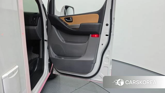 Hyundai The New Grand Starex id 4998000 из Кореи 17