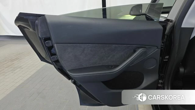 Tesla Model Y id 4778348 из Кореи 17