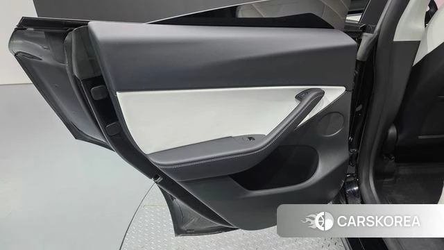 Tesla Model Y id 4976405 из Кореи 17
