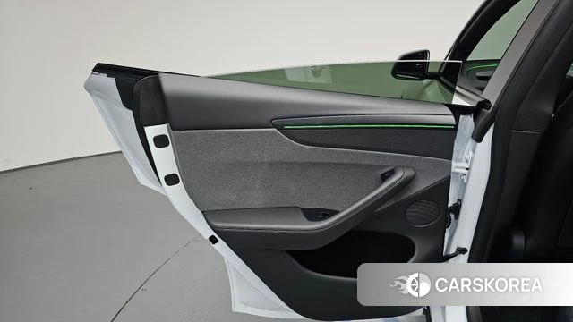 Tesla Model Y id 4870459 из Кореи 17
