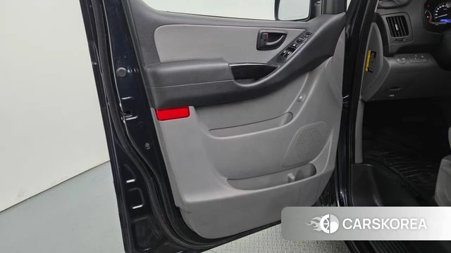 Hyundai The New Grand Starex id 4982626 из Кореи 17