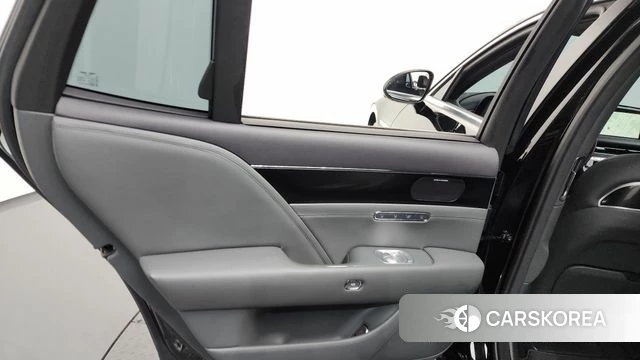 Genesis G90 (RS4) id 4186980 из Кореи 17