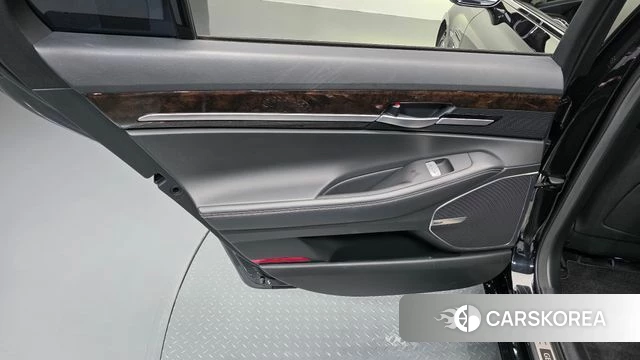 Genesis G90 id 4987689 из Кореи 17