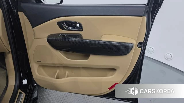 Kia The New Carnival id 4998208 из Кореи 17