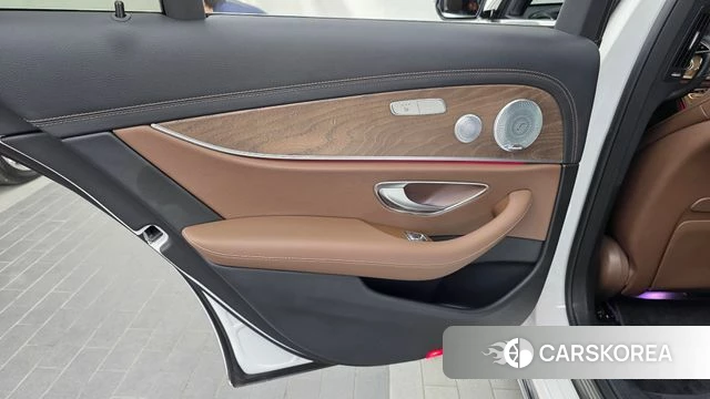 Mercedes-Benz E-Class W213 id 4997806 из Кореи 17
