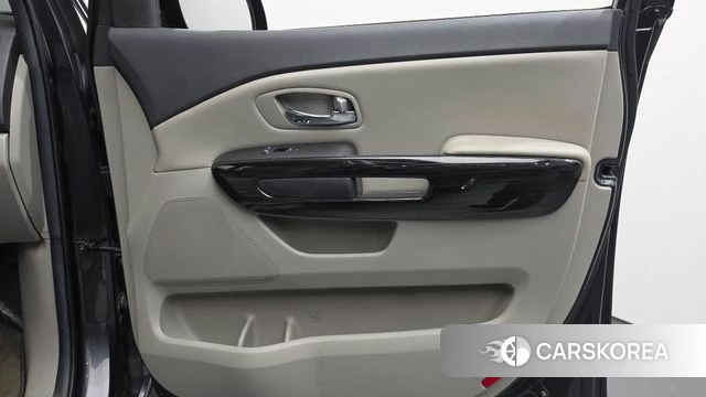 Kia The New Carnival id 5029113 из Кореи 17