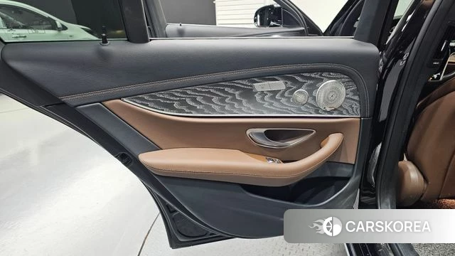 Mercedes-Benz E-Class W213 id 4935711 из Кореи 17