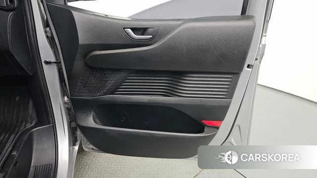 Hyundai Staria id 5040905 из Кореи 17
