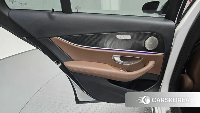 Mercedes-Benz E-Class W213 id 4977754 из Кореи 17