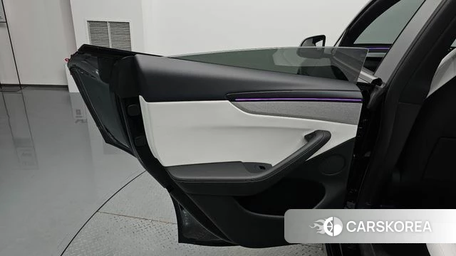 Tesla Model Y id 5015691 из Кореи 17