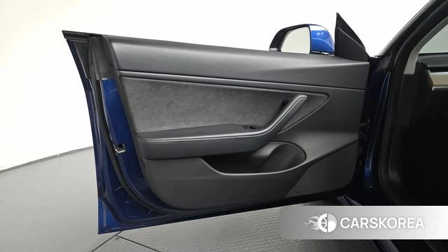 Tesla Model 3 id 4881663 из Кореи 17