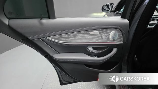 Mercedes-Benz E-Class W213 id 4975413 из Кореи 17
