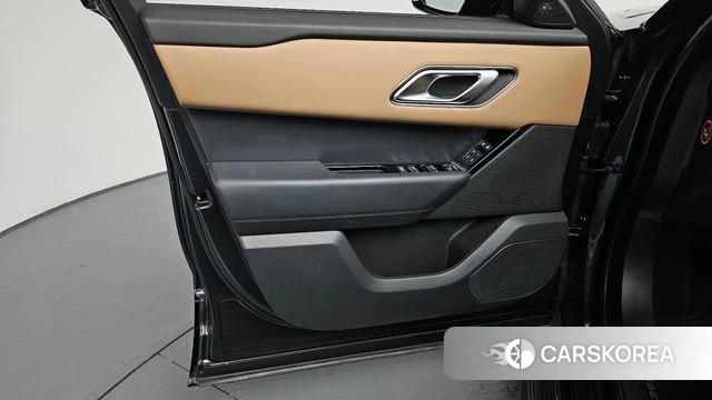 Land Rover Range Rover Velar id 4897698 из Кореи 17