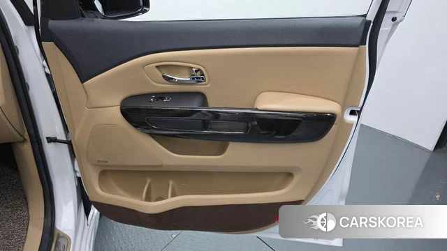 Kia The New Carnival id 5003976 из Кореи 17