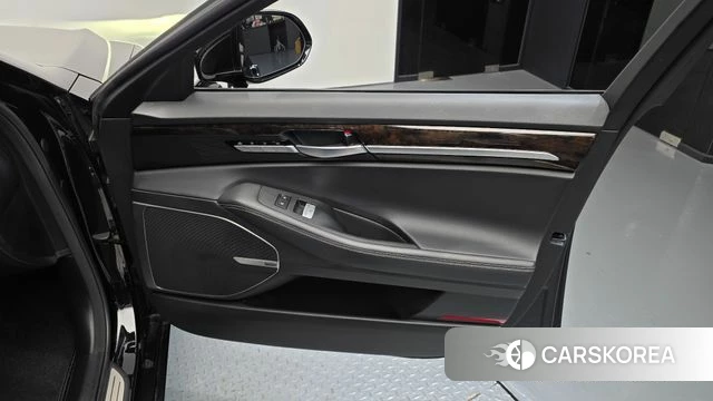 Genesis G90 id 5053482 из Кореи 17