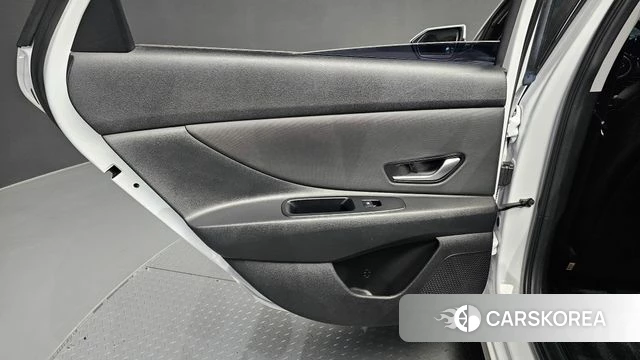 Hyundai Avante Hybrid (CN7) id 5016771 из Кореи 17