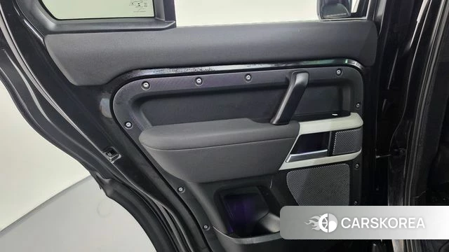 Land Rover Defender (L663) id 5047531 из Кореи 17