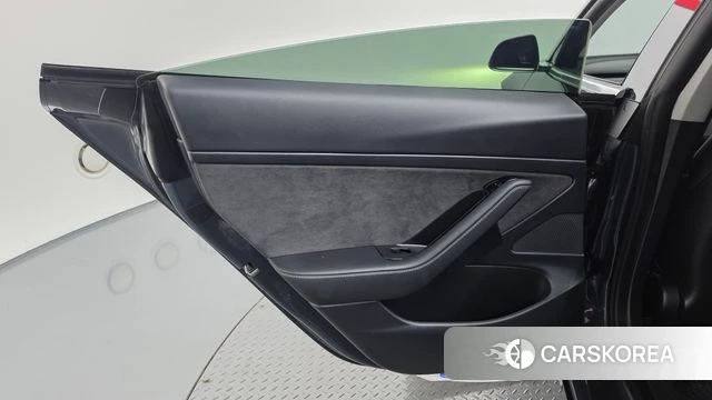 Tesla Model 3 id 4918228 из Кореи 17