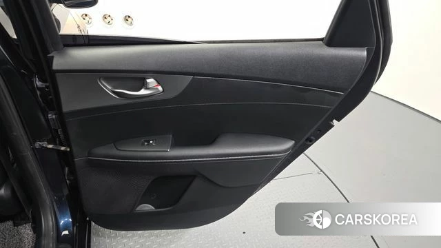 Kia Come New K3 id 5054570 из Кореи 17