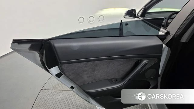 Tesla Model 3 id 4741125 из Кореи 17