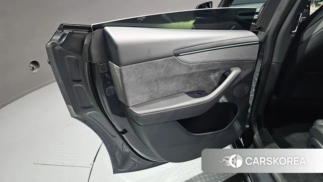 Tesla Model Y id 4862530 из Кореи 17